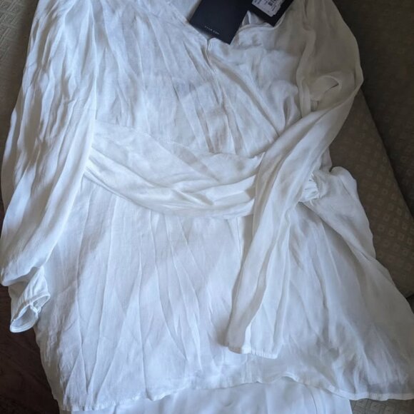 Light and flowy white blouse (new, size XS) - Picture 9 of 9